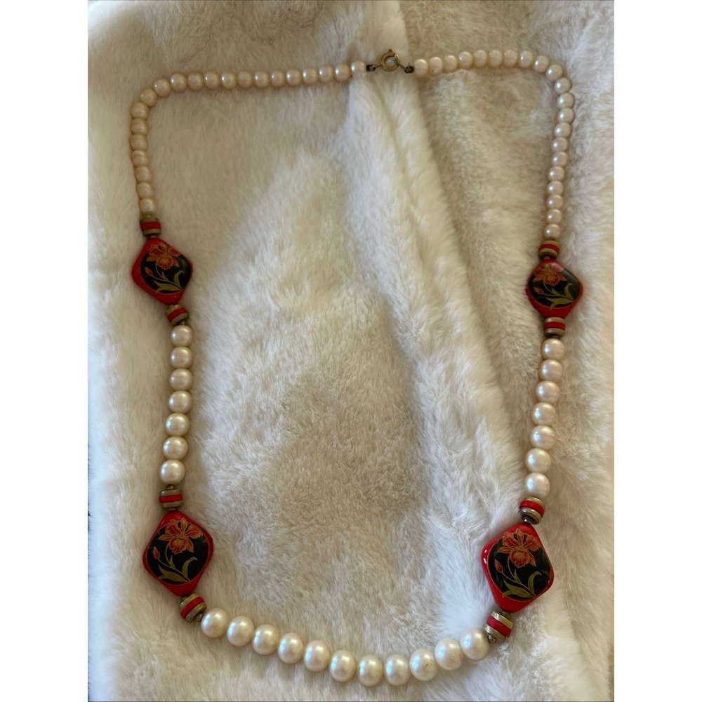 VTG JAPAN Faux Pearl and Red Lacquered Bead Necklace